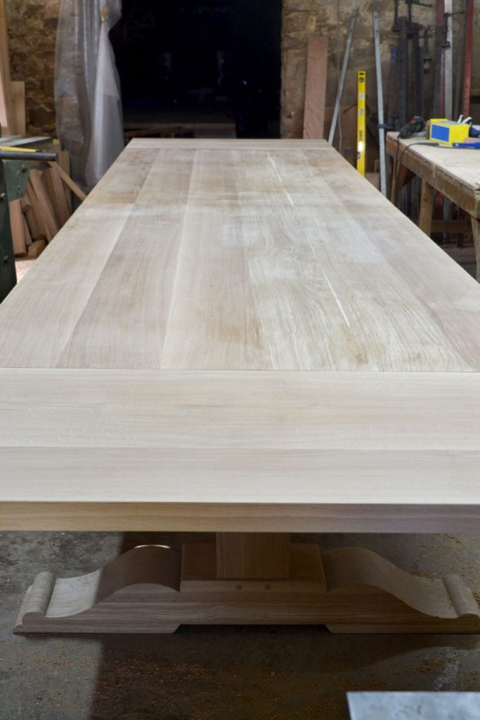 5 metre table with extending leaves