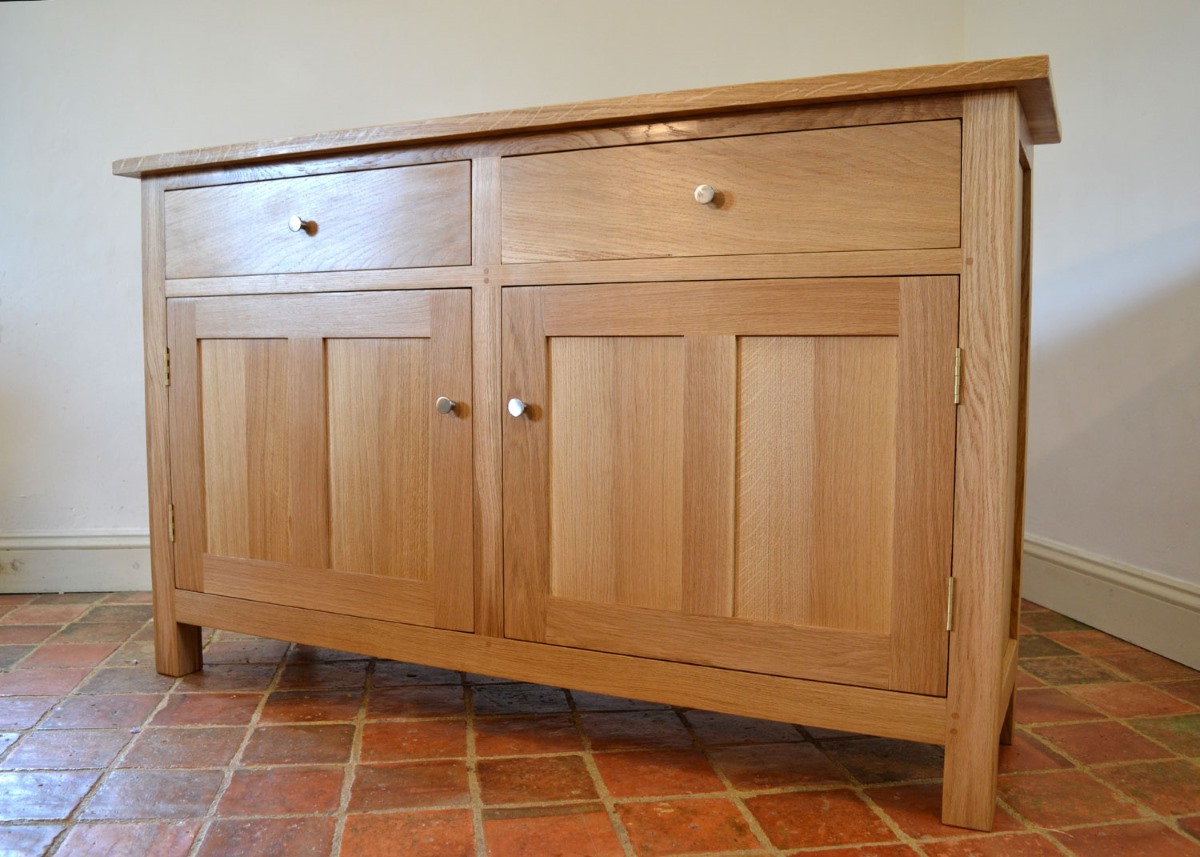 Oak sideboard 2 doors 2 drawers Oak sideboard 2 doors 2 drawers