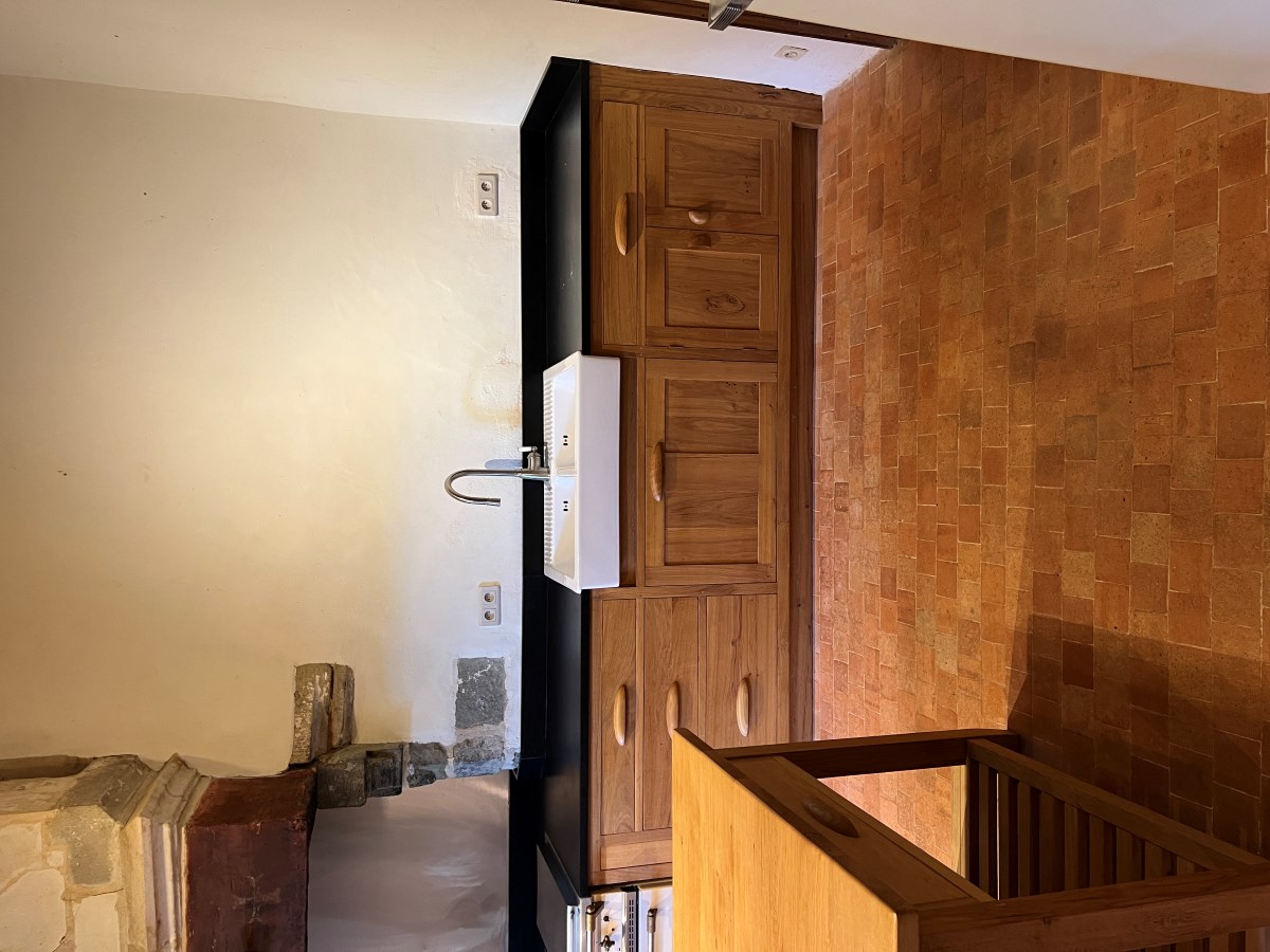 Bespoke oak kitchen cabinets